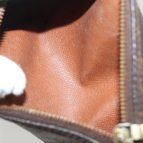 LOUIS VUITTON Monogram Papillon Pouch LV Auth 136696 - Picture 15 of 16